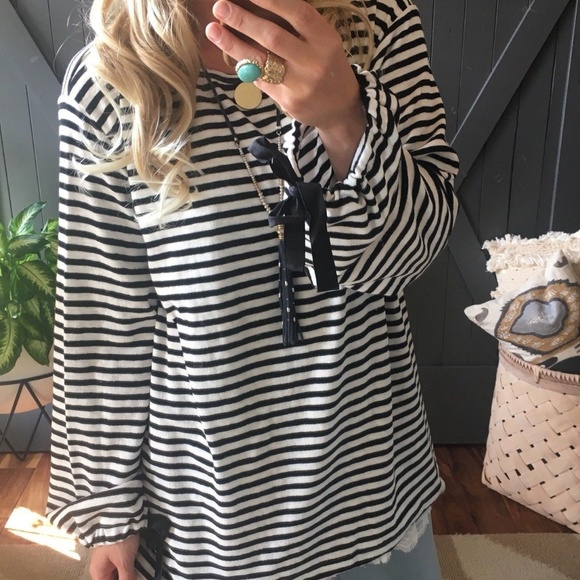 SOLD OUT!!!  Knit Sweater Blouse Top - Picture 2 of 8